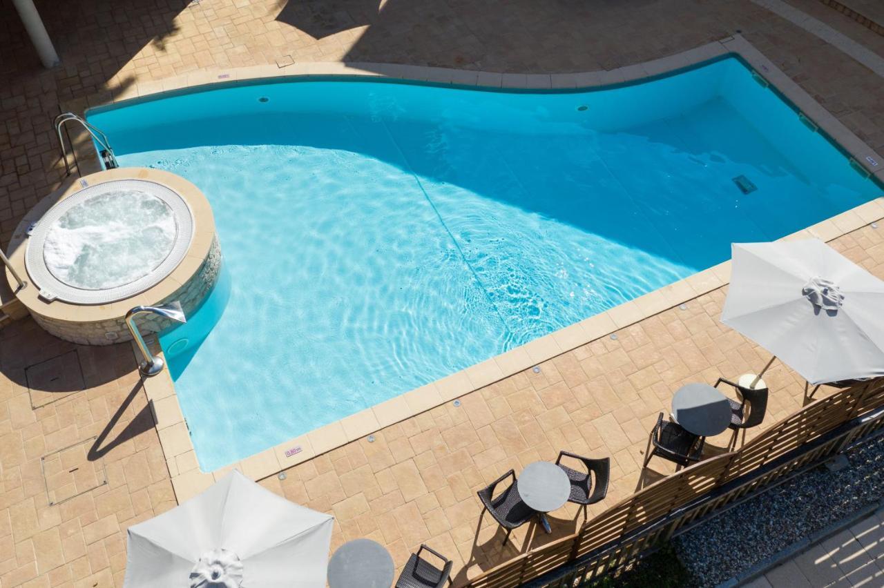 Logis Hotel Parenthese, Restaurant & Spa Ший Экстерьер фото