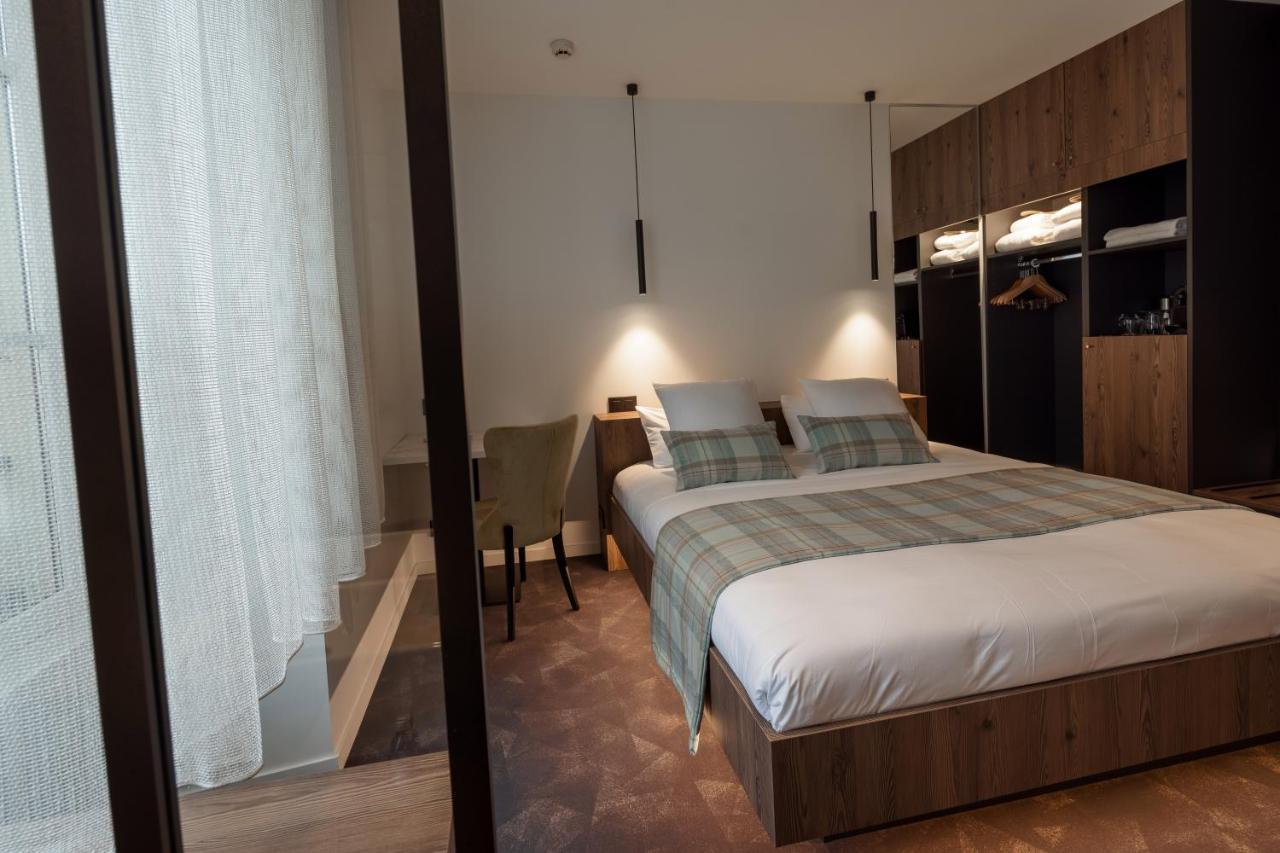 Logis Hotel Parenthese, Restaurant & Spa Ший Экстерьер фото