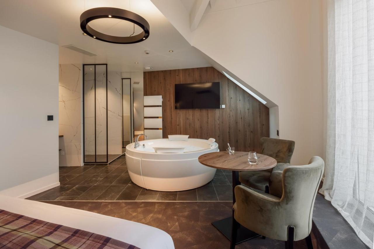 Logis Hotel Parenthese, Restaurant & Spa Ший Экстерьер фото